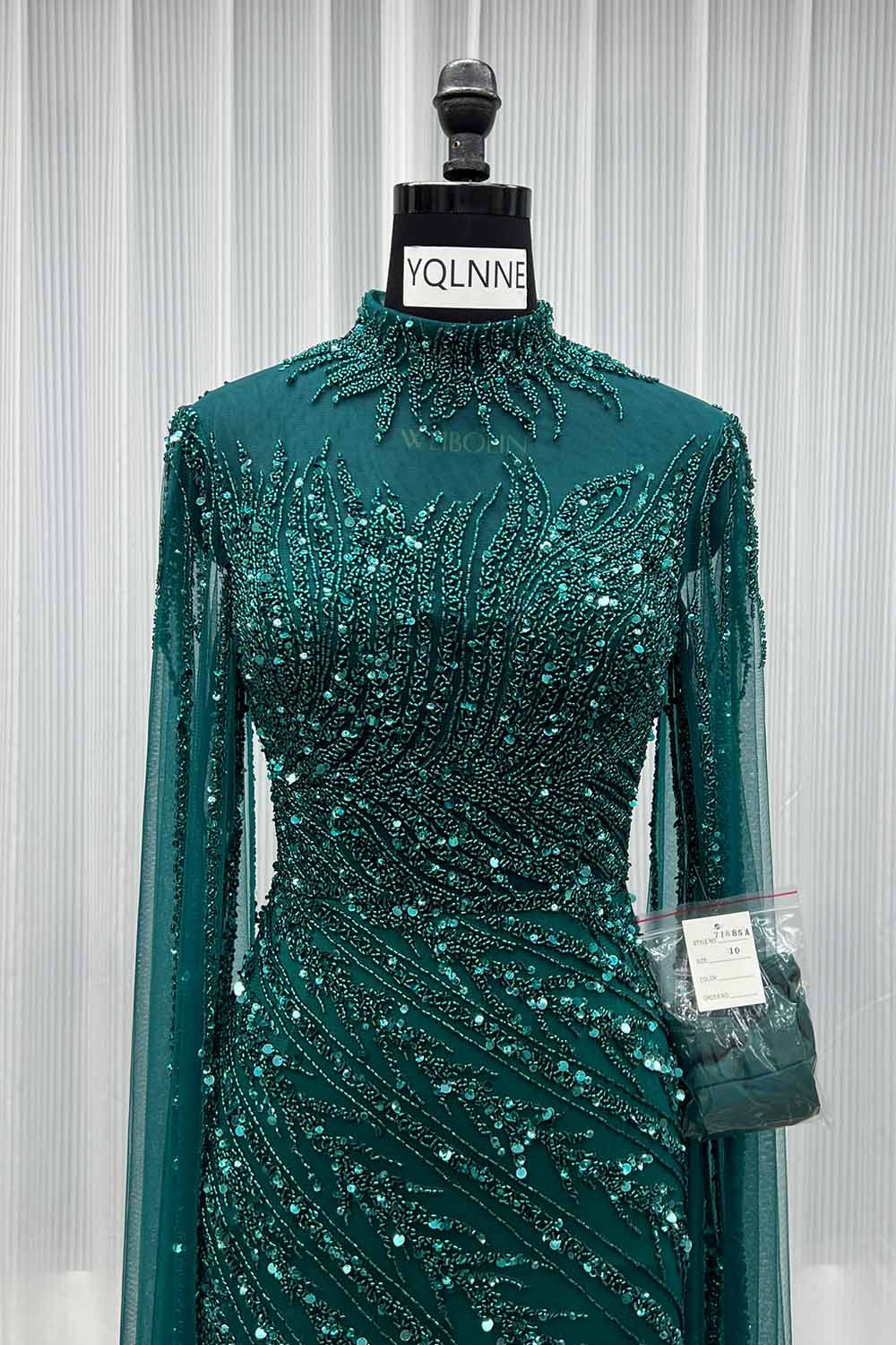 YQLNNE 049 Modest Dark Green Long Evening Dress With Handmade Beaded Formal Gowns